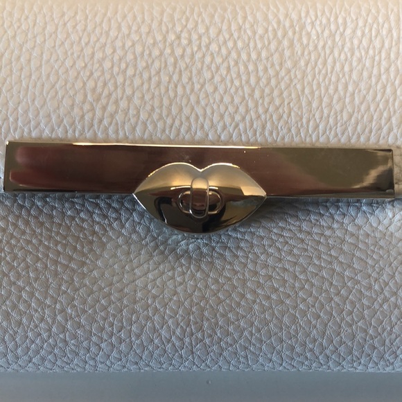 Lulu Guinness London White Textured Leather Lip Wallet - Picture 3 of 10